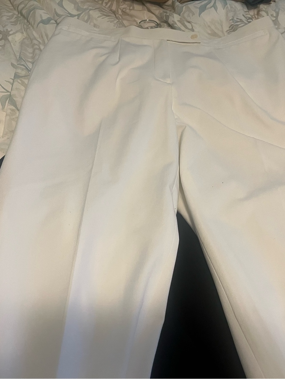 Focus 2000 classic White Woman 18P Pants